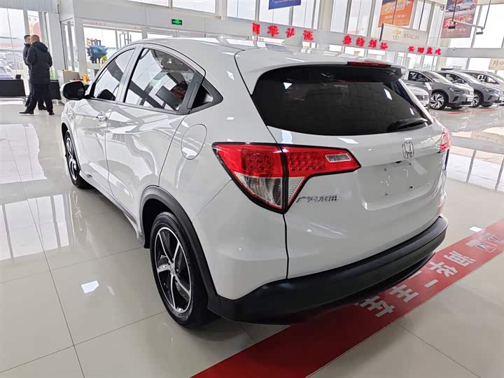Фото 5 - Honda Vezel