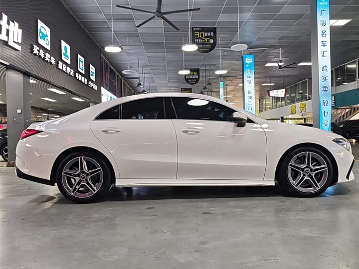 Фото 4 - Mercedes-Benz CLA-Class