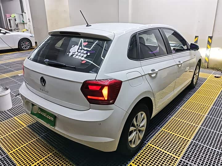 Фото 7 - Volkswagen Polo