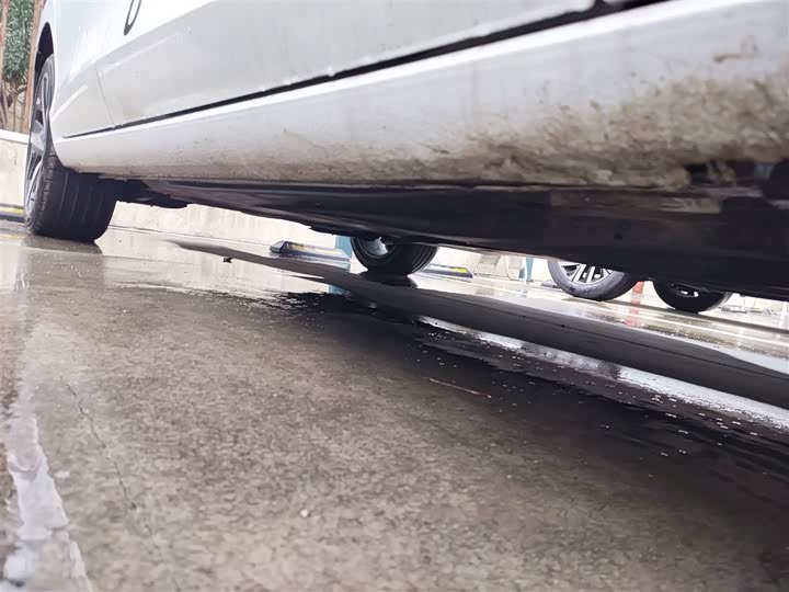 Фото 2 - Volkswagen Lamando L