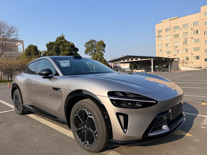 Фото 3 - Xiaomi YU7