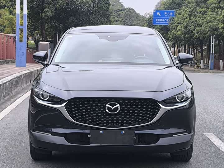 Фото 2 - Mazda CX-30