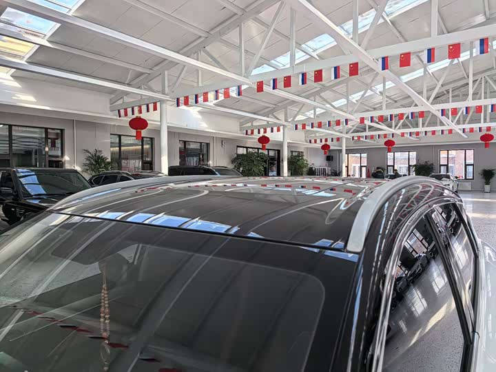 Фото 8 - Geely Coolray