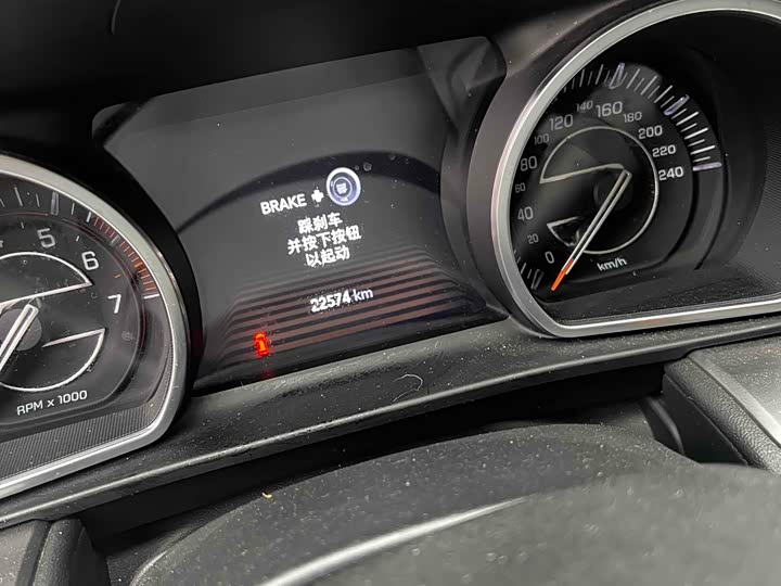 Фото 5 - Jeep Grand Commander