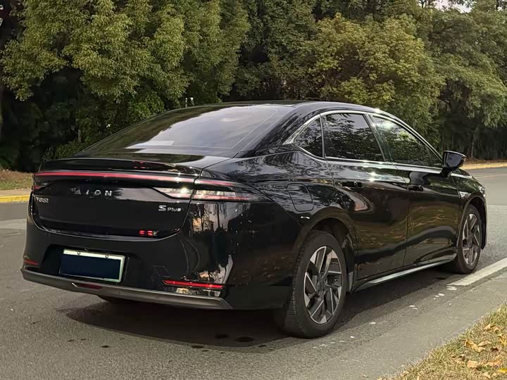 Фото 4 - GAC Aion S Plus