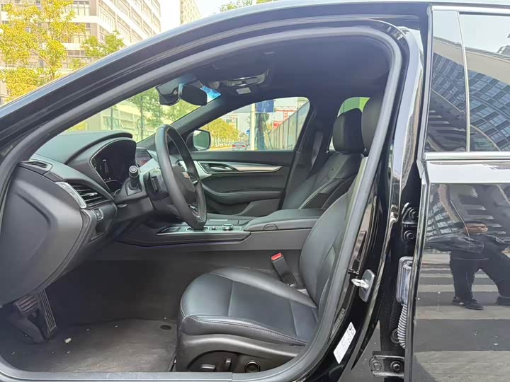 Фото 7 - Cadillac CT5