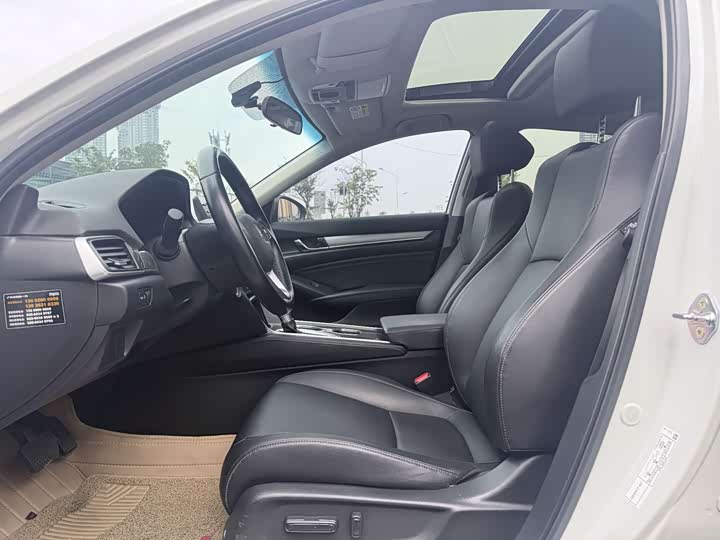 Фото 5 - Honda Accord