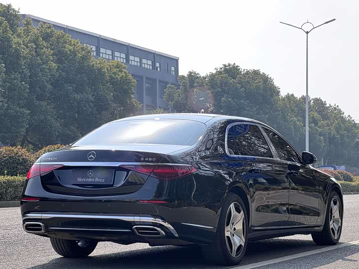 Фото 3 - Mercedes-Benz Maybach S-Class