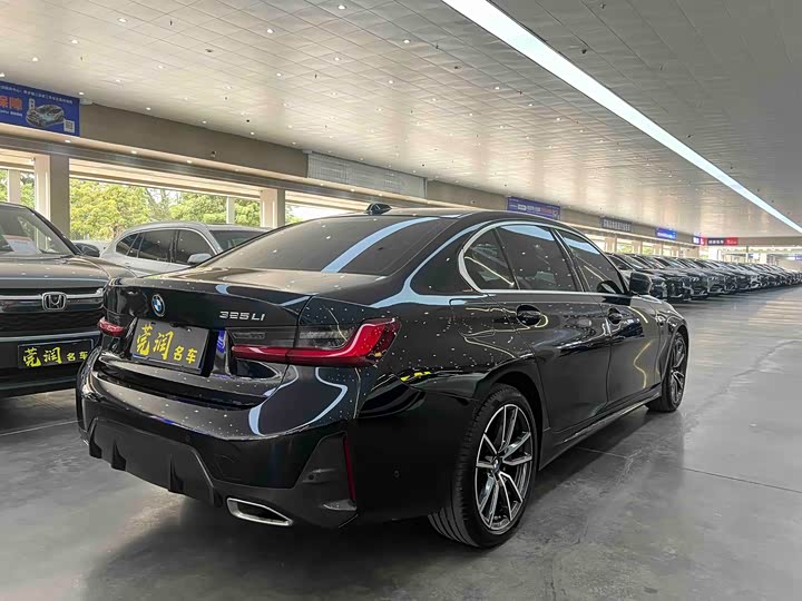 Фото 4 - BMW 3 Series