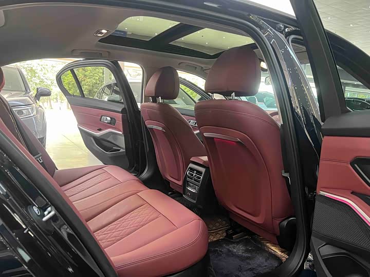 Фото 8 - BMW 3 Series