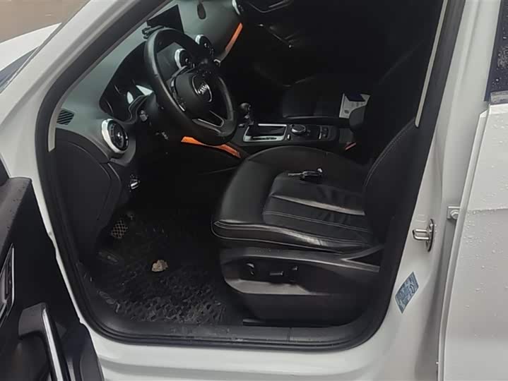 Фото 9 - Audi Q2L