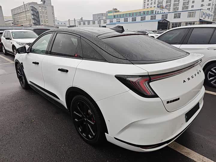 Фото 5 - BAIC Arcfox Alpha S