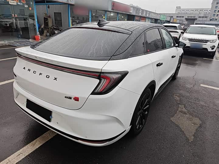 Фото 7 - BAIC Arcfox Alpha S