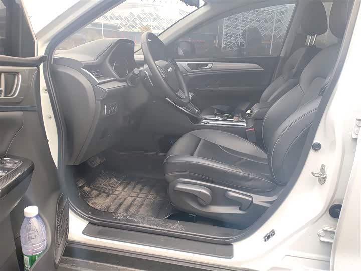 Фото 4 - Haval M6