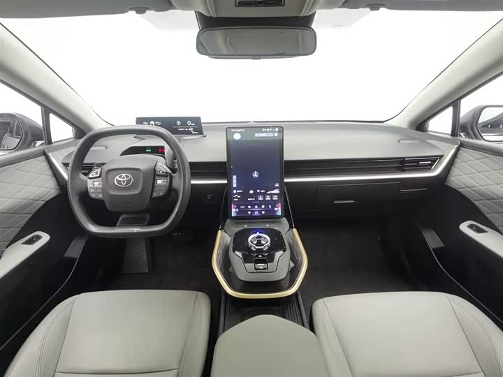 Фото 5 - Toyota bZ3