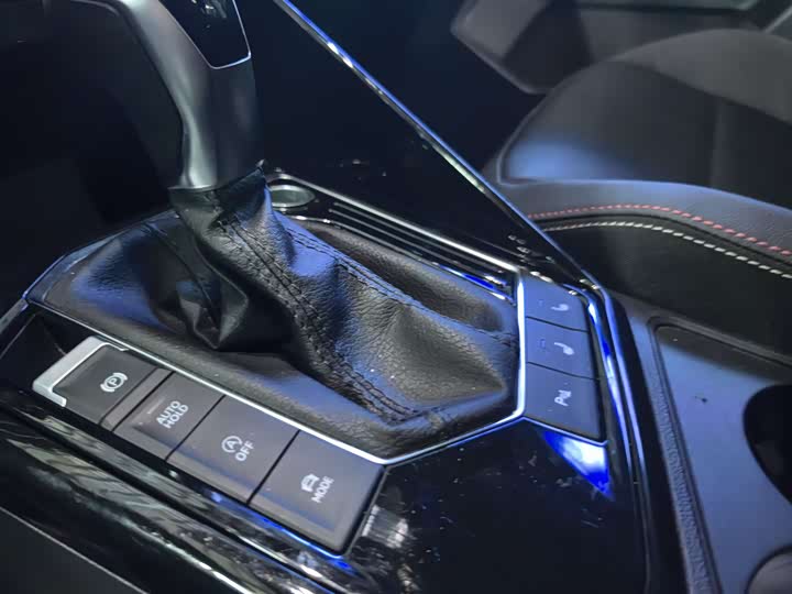 Фото 8 - Volkswagen Tayron