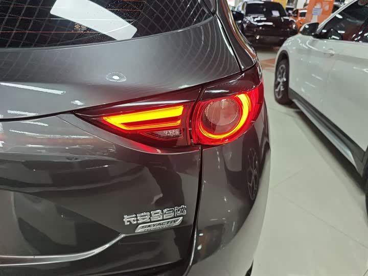 Фото 8 - Mazda CX-5