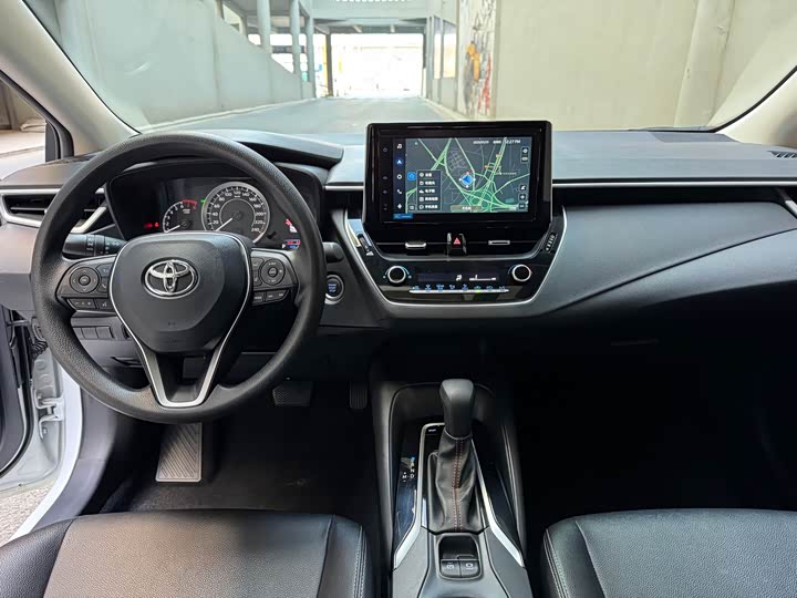 Фото 8 - Toyota Corolla