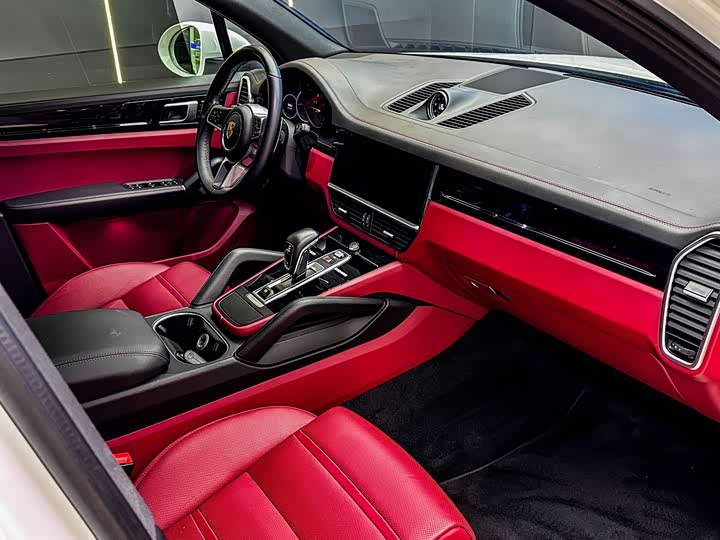 Фото 7 - Porsche Cayenne