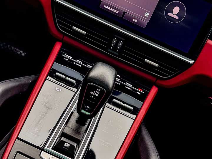 Фото 8 - Porsche Cayenne