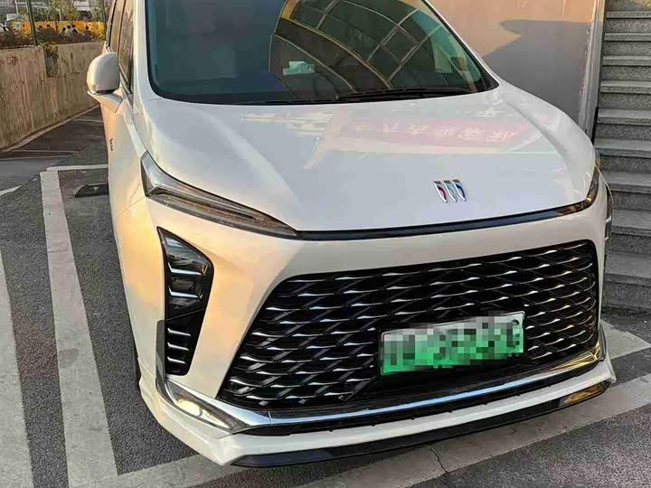 Фото 2 - Buick GL8 Hybrid