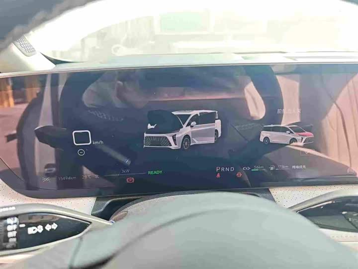 Фото 5 - Buick GL8 Hybrid