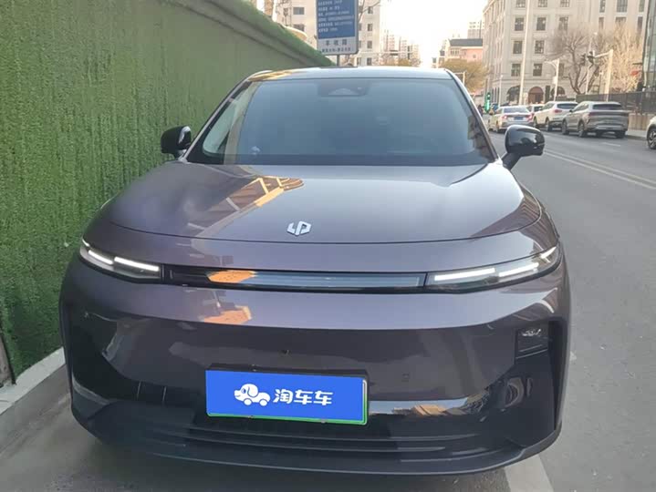 Фото 2 - Leapmotor B10