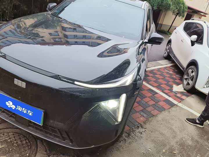 Фото 1 - Geely Galaxy L7