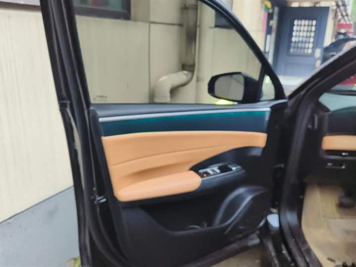 Фото 7 - Geely Galaxy L7