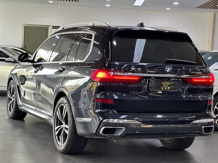 Фото 9 - BMW X7
