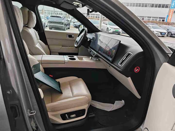 Фото 7 - LiXiang L7