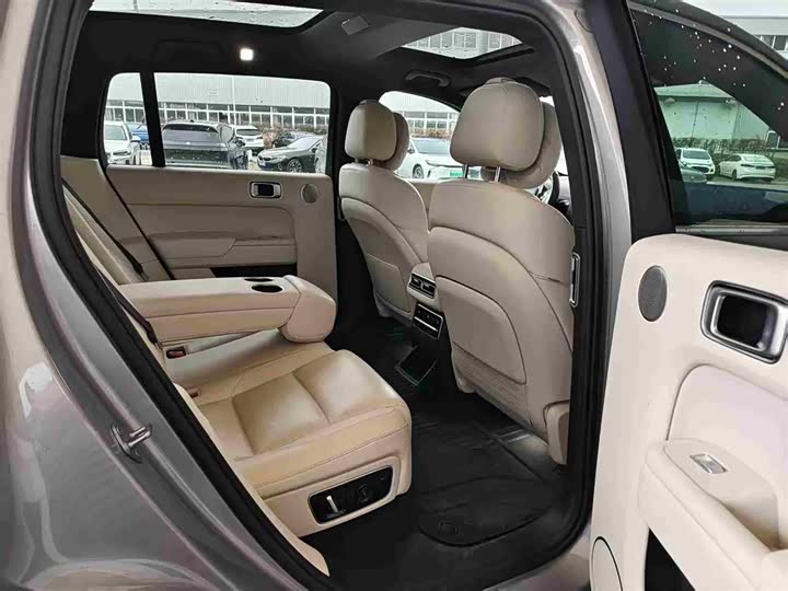 Фото 9 - LiXiang L7