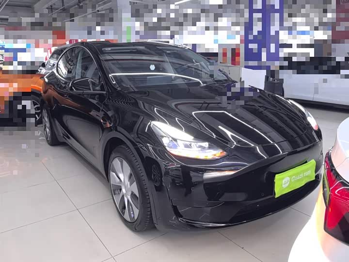 Фото 4 - Tesla Model Y