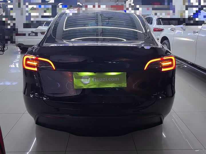 Фото 6 - Tesla Model Y