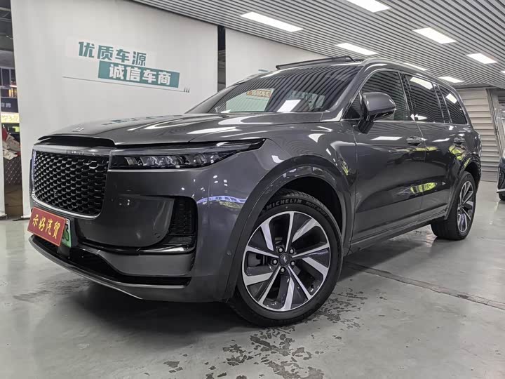 Фото 5 - LiXiang One