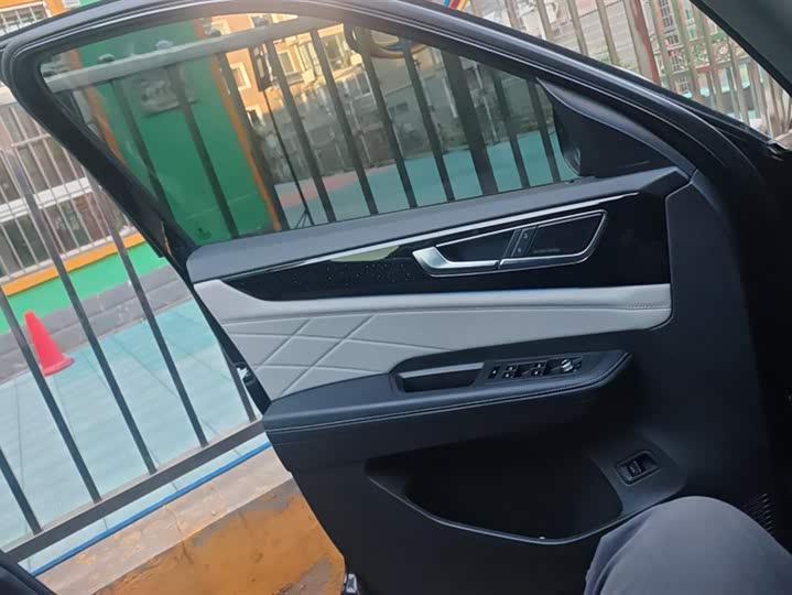 Фото 7 - Volkswagen Teramont Pro