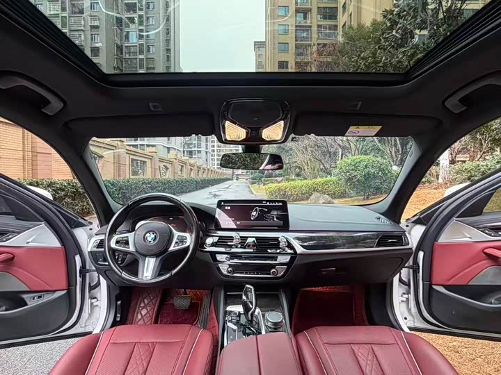 Фото 8 - BMW 5 Series