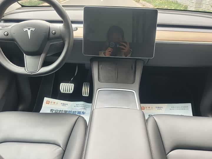 Фото 4 - Tesla Model Y