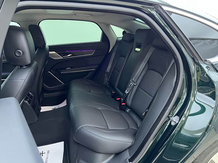 Фото 8 - Jaguar XF L