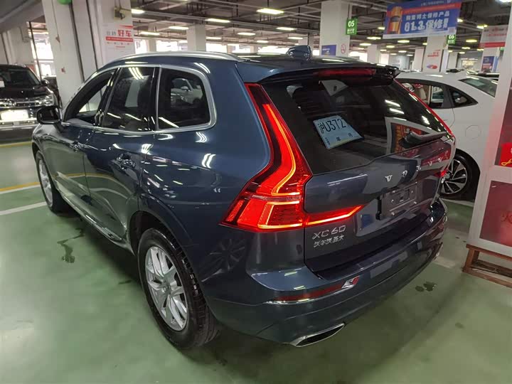 Фото 5 - Volvo XC60