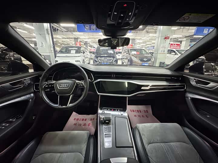 Фото 6 - Audi A6L