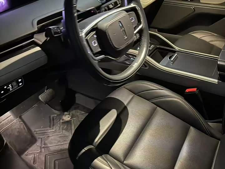 Фото 4 - Lincoln Nautilus