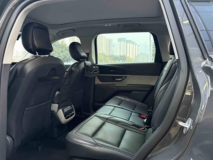 Фото 6 - Lincoln Nautilus