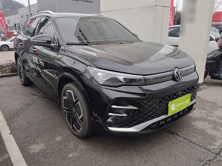 Фото 4 - Volkswagen Tiguan L Pro