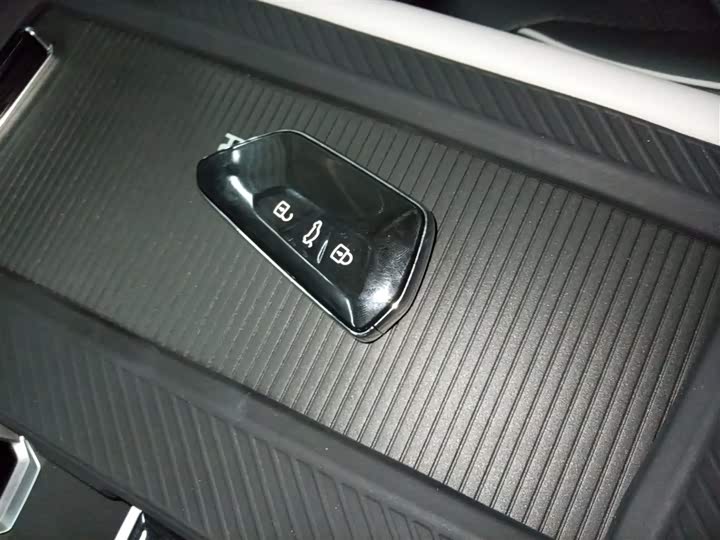 Фото 9 - Volkswagen Teramont Pro