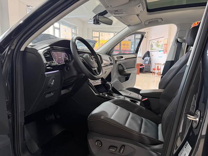 Фото 8 - Volkswagen Tayron