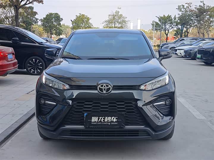 Фото 3 - Toyota Wildlander