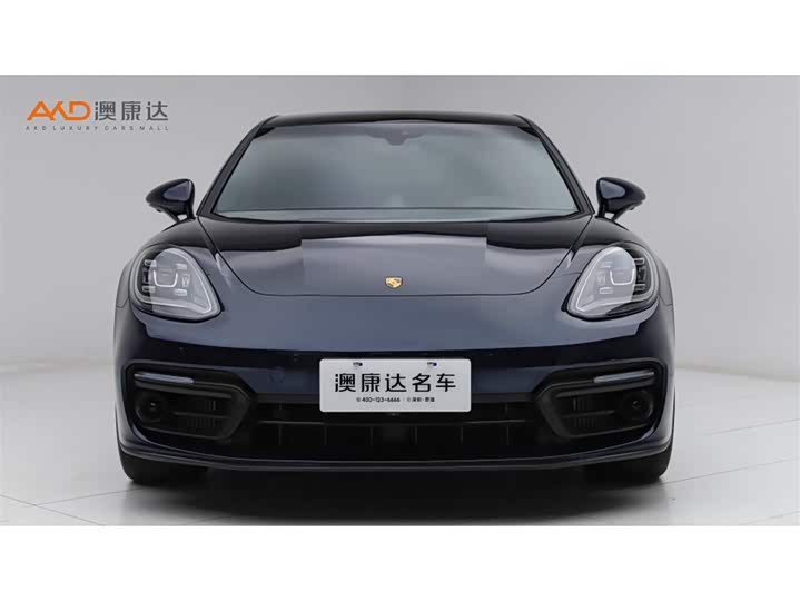 Фото 2 - Porsche Panamera