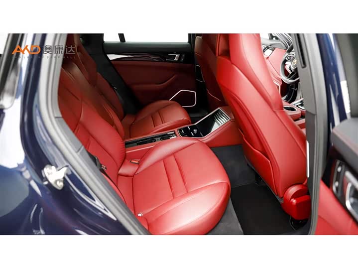 Фото 8 - Porsche Panamera