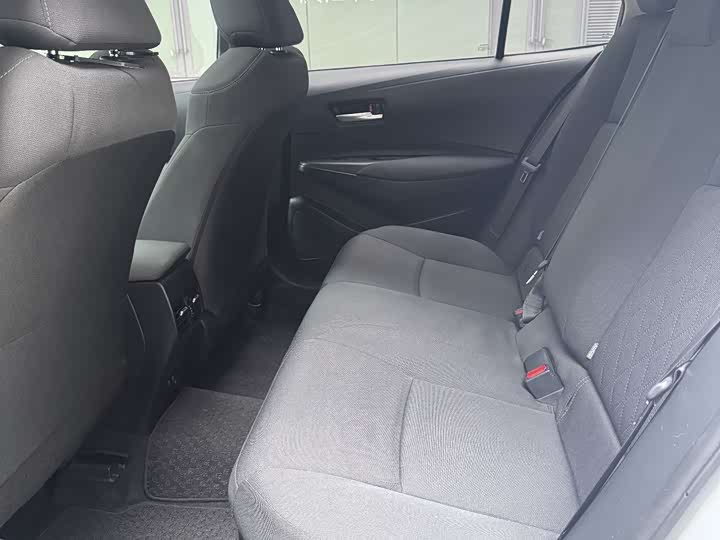 Фото 7 - Toyota Corolla